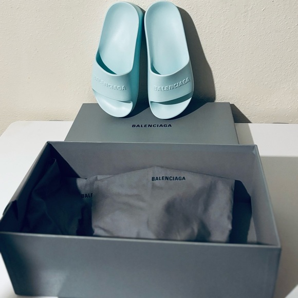 BALENCIAGA PLATFORM SLIDES! NEW WITH BOX & DUST BAGS! - Picture 8 of 12